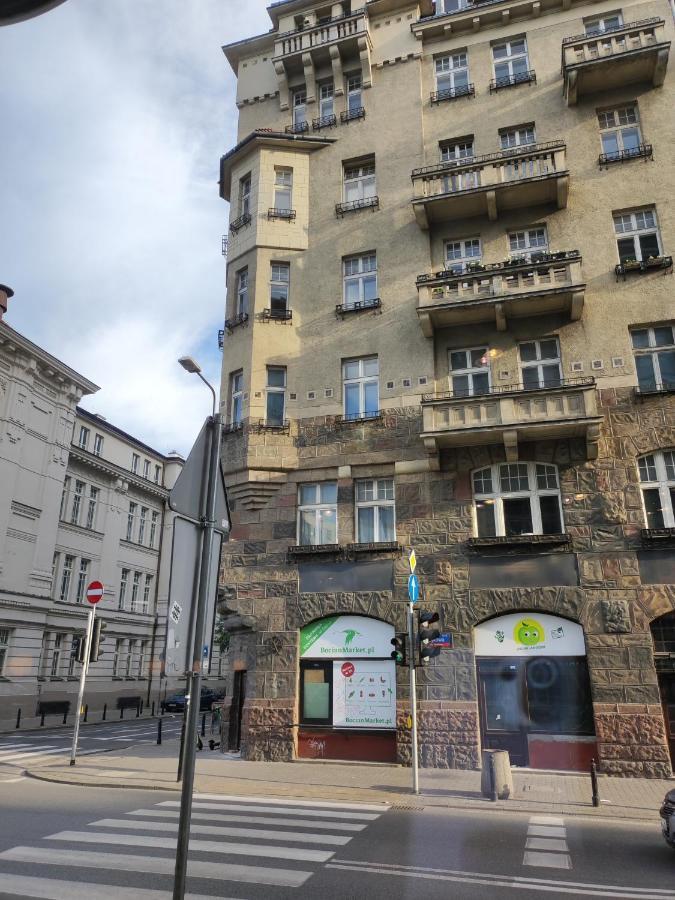 Centrum Artlwowska ワルシャワ エクステリア 写真